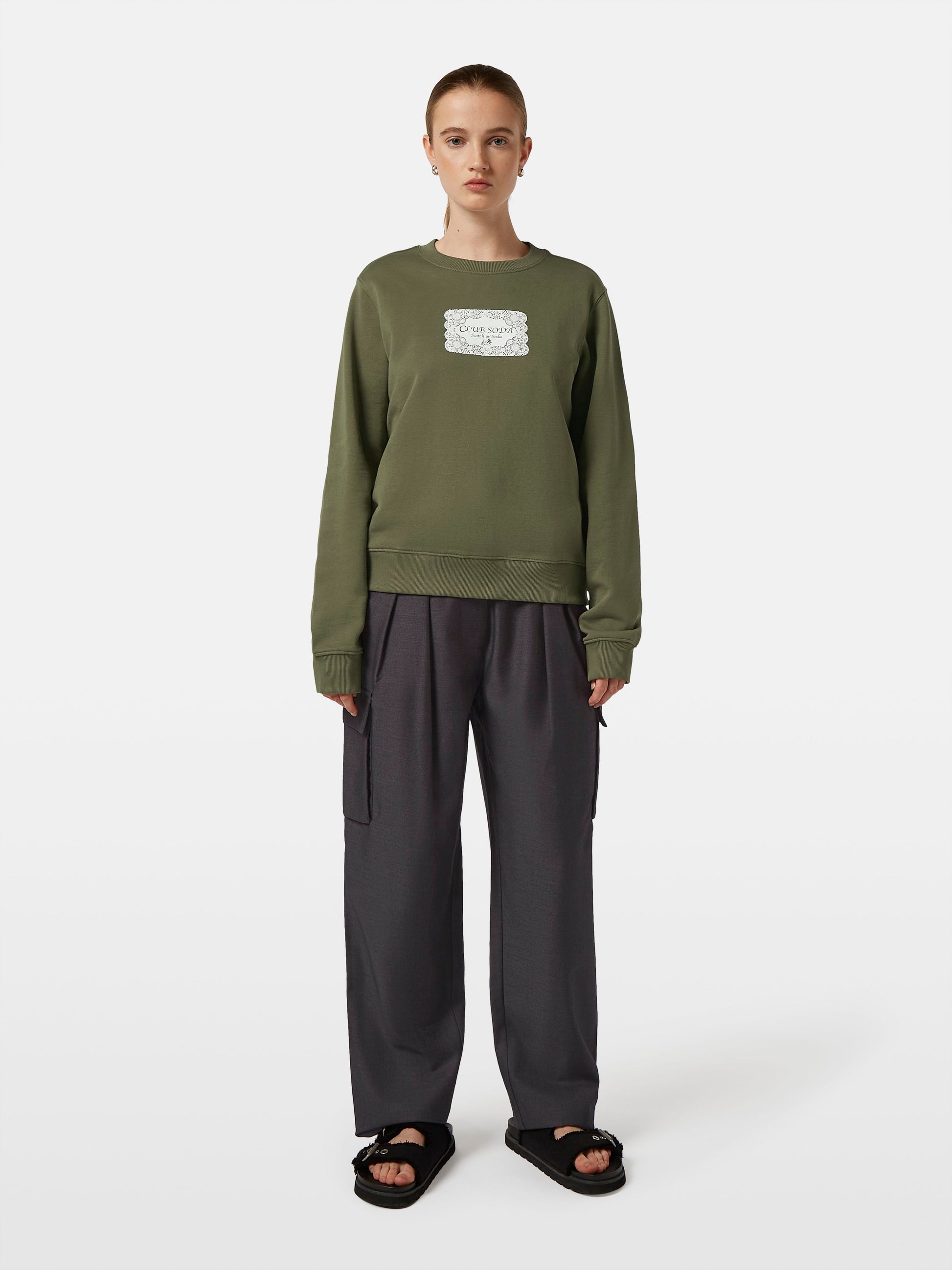Chest artwork regular sweatshirt