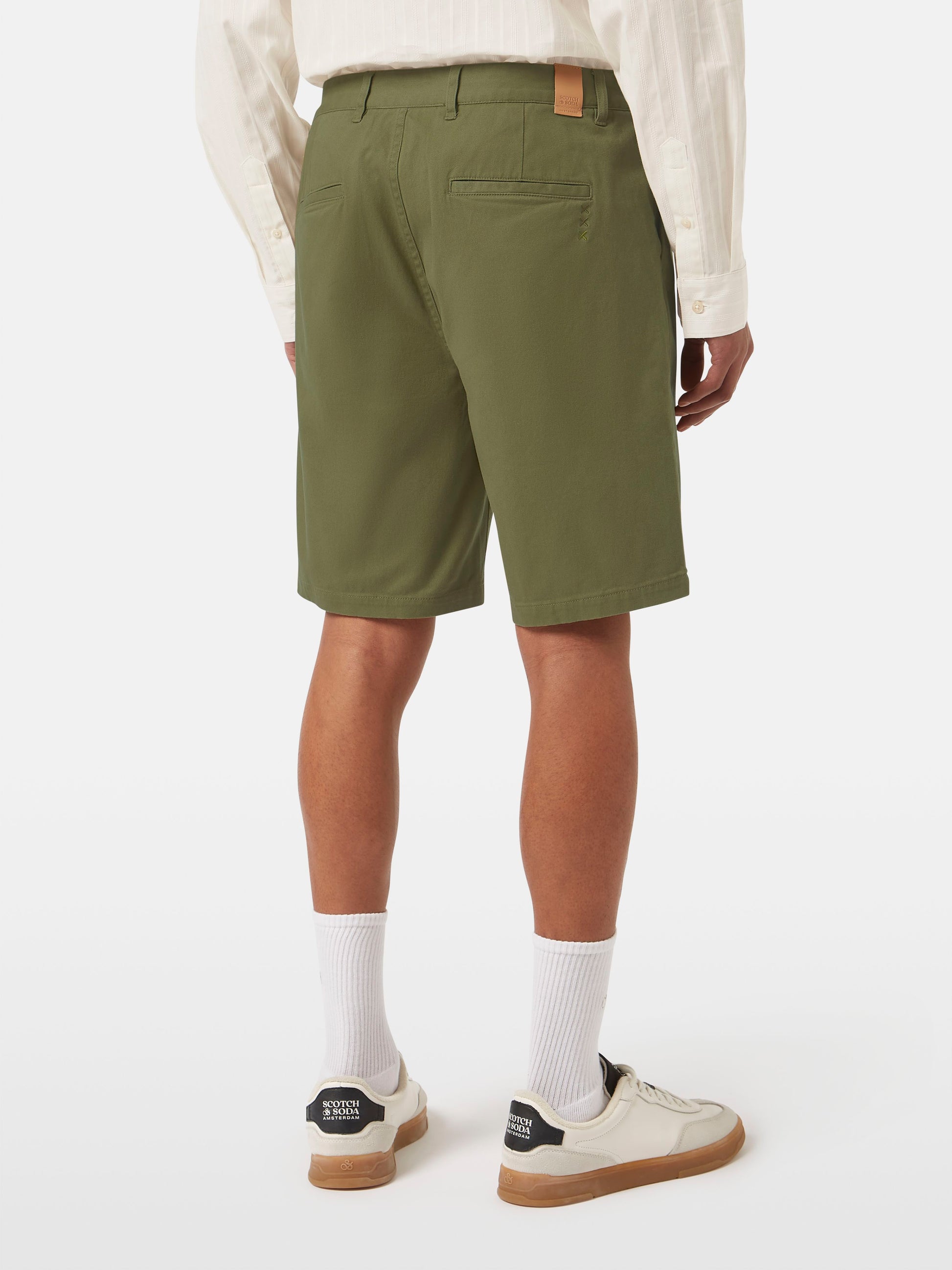 Stuart washed cotton blend short