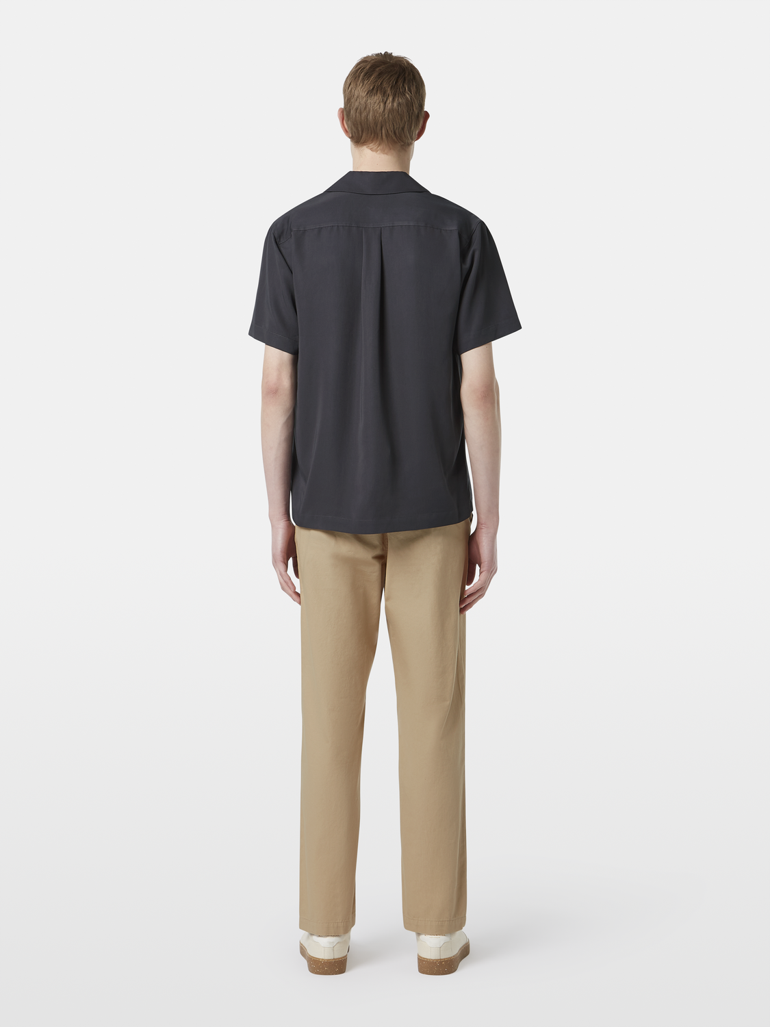 Short-sleeved regular fit sateen shirt