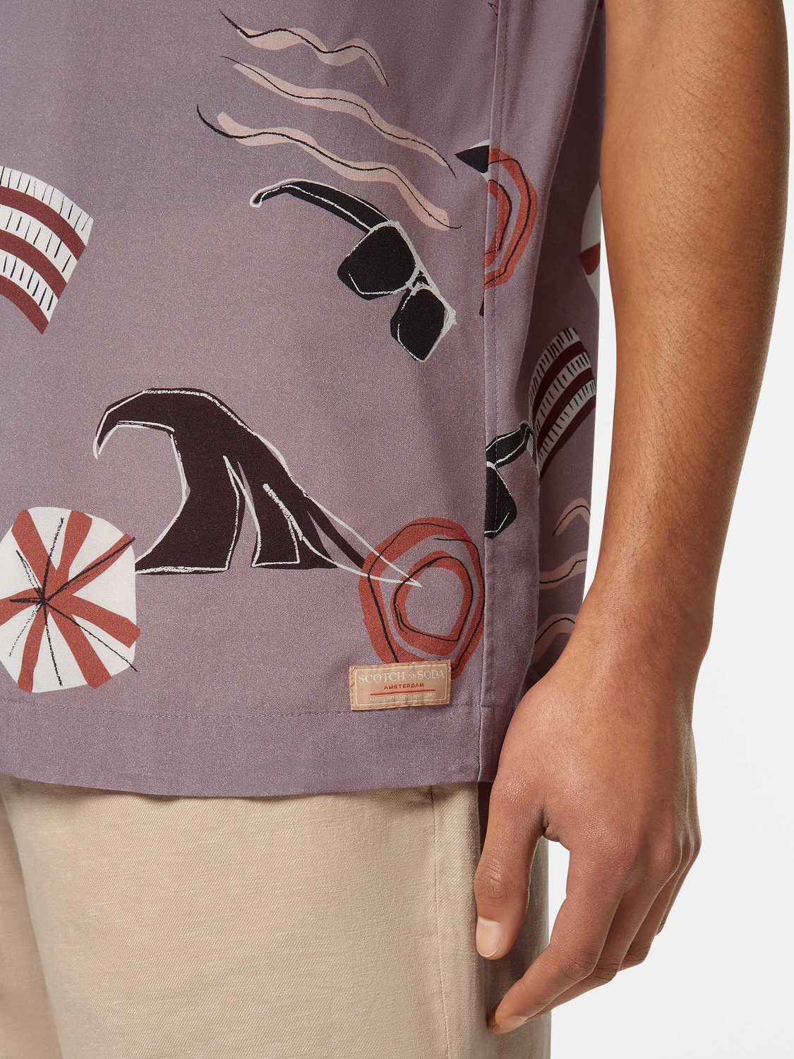 AOP short-sleeved regular fit viscose shirt
