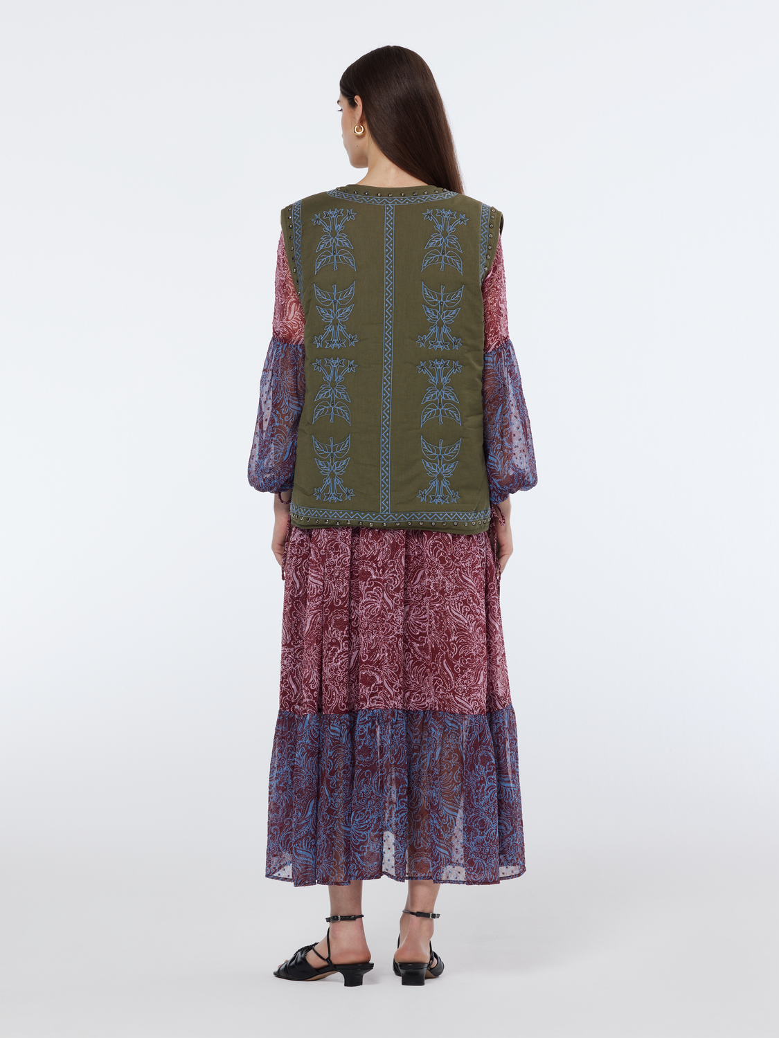 Floral embroidered gilet
