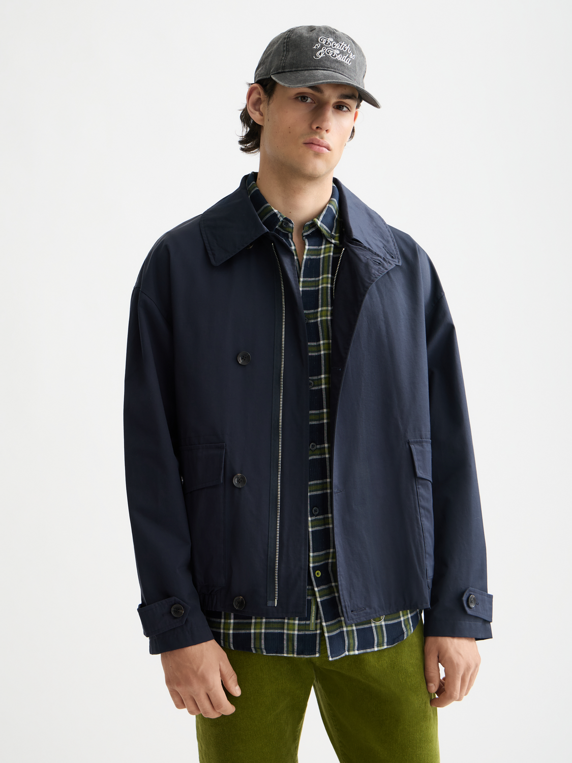 Short trench coat