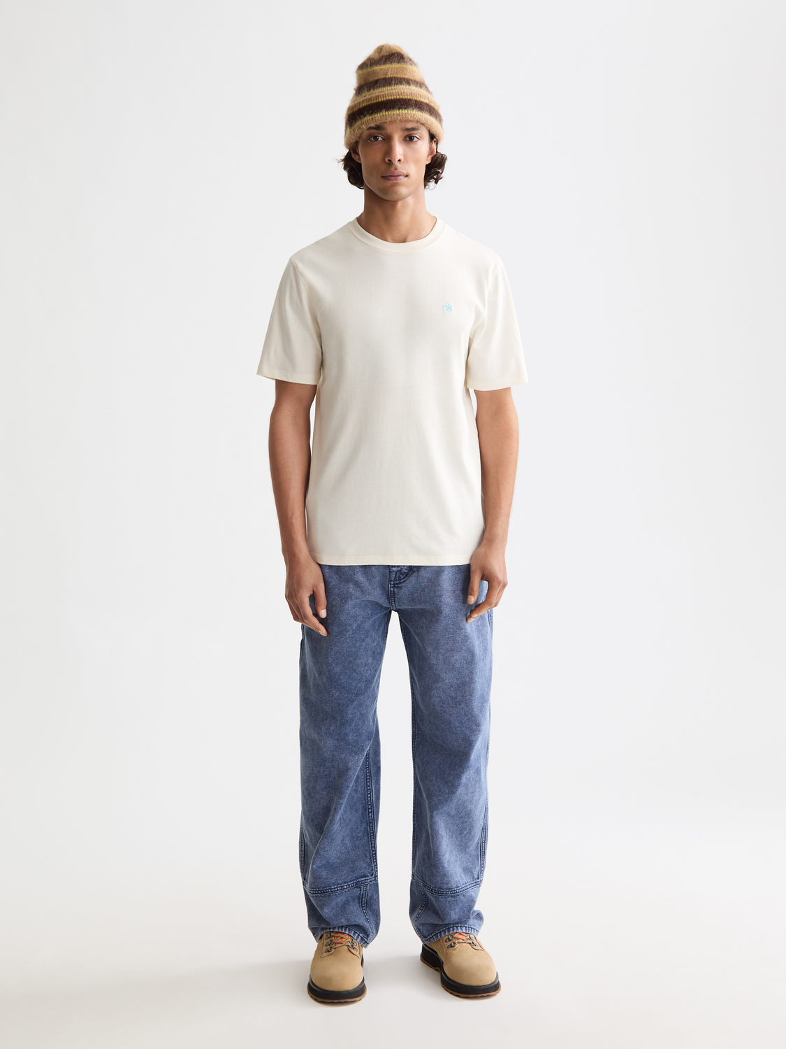 Seasonal Essentials logo t-shirt