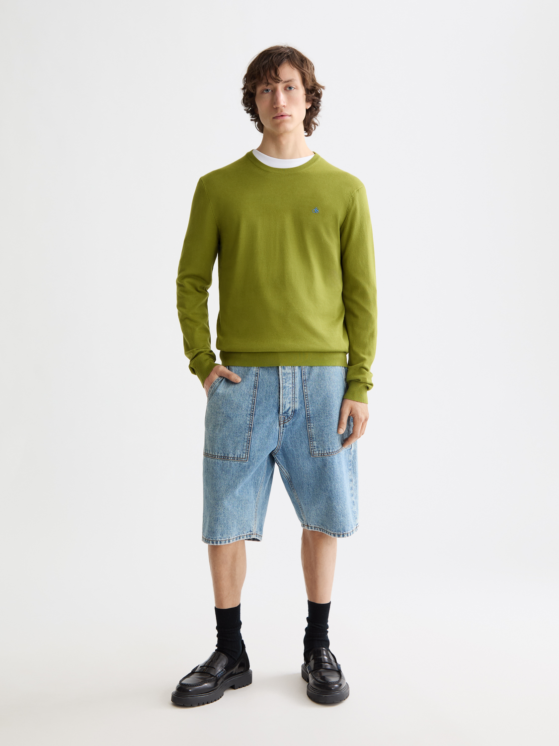 Seasonal Essentials blend crewneck