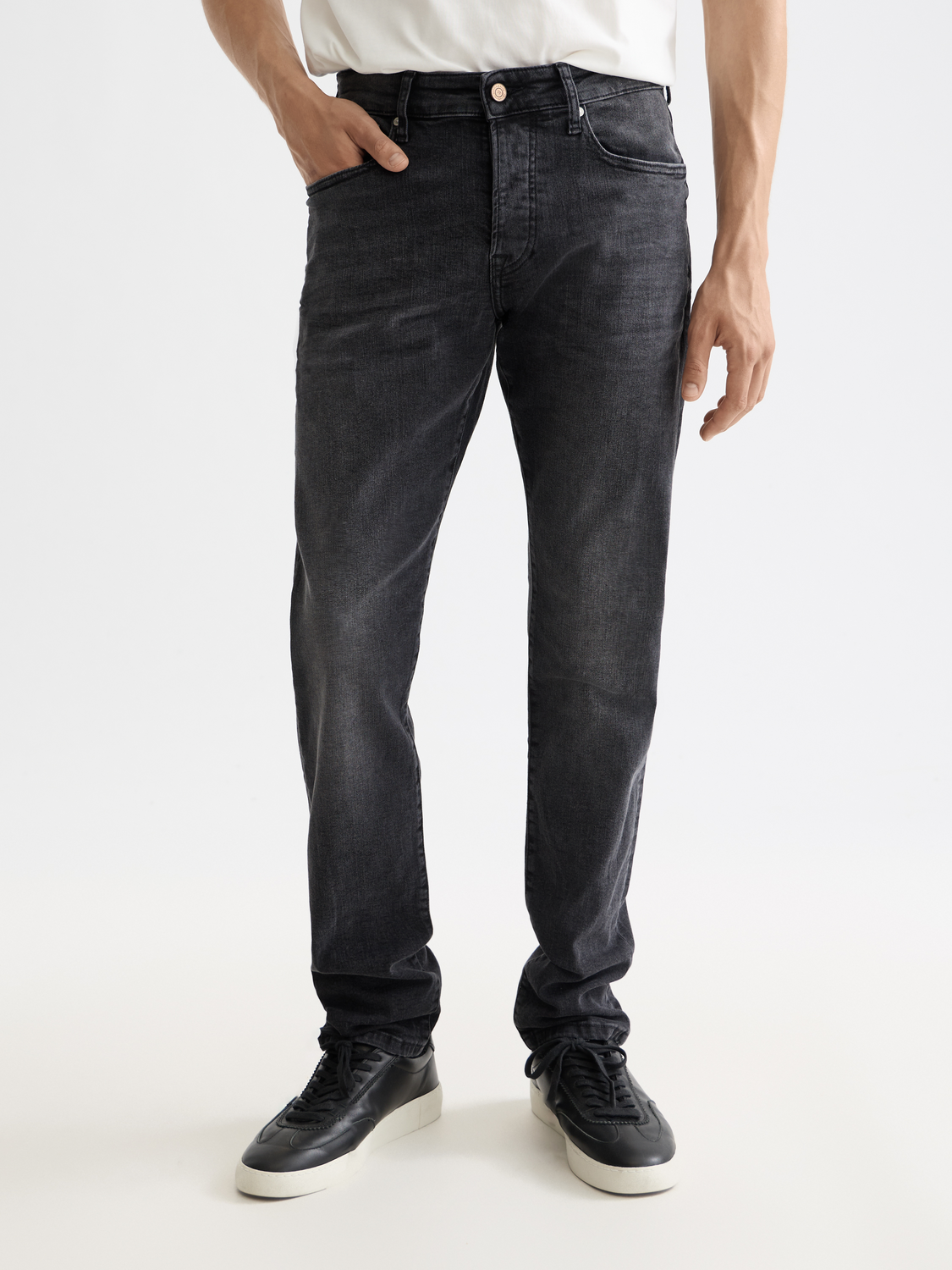 Essentials Ralston slim denim