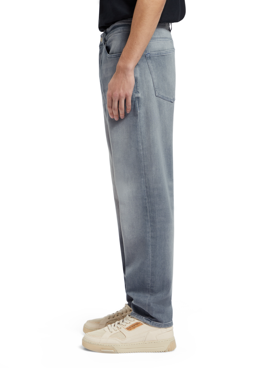 THE DROP REGULAR TAPER JEANS ON BOARD