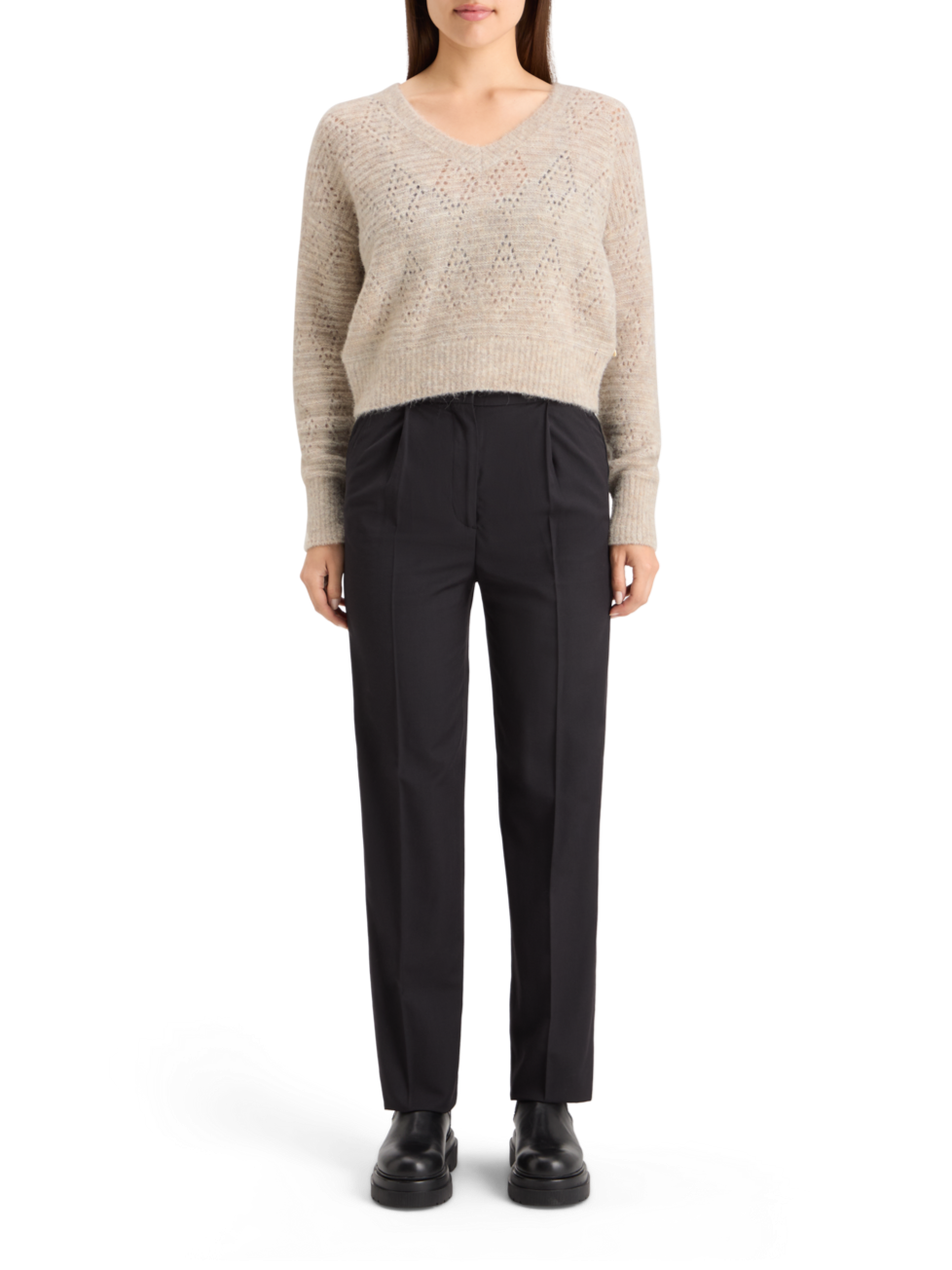 BOUCL V-NECK RELAXED PULLOVER