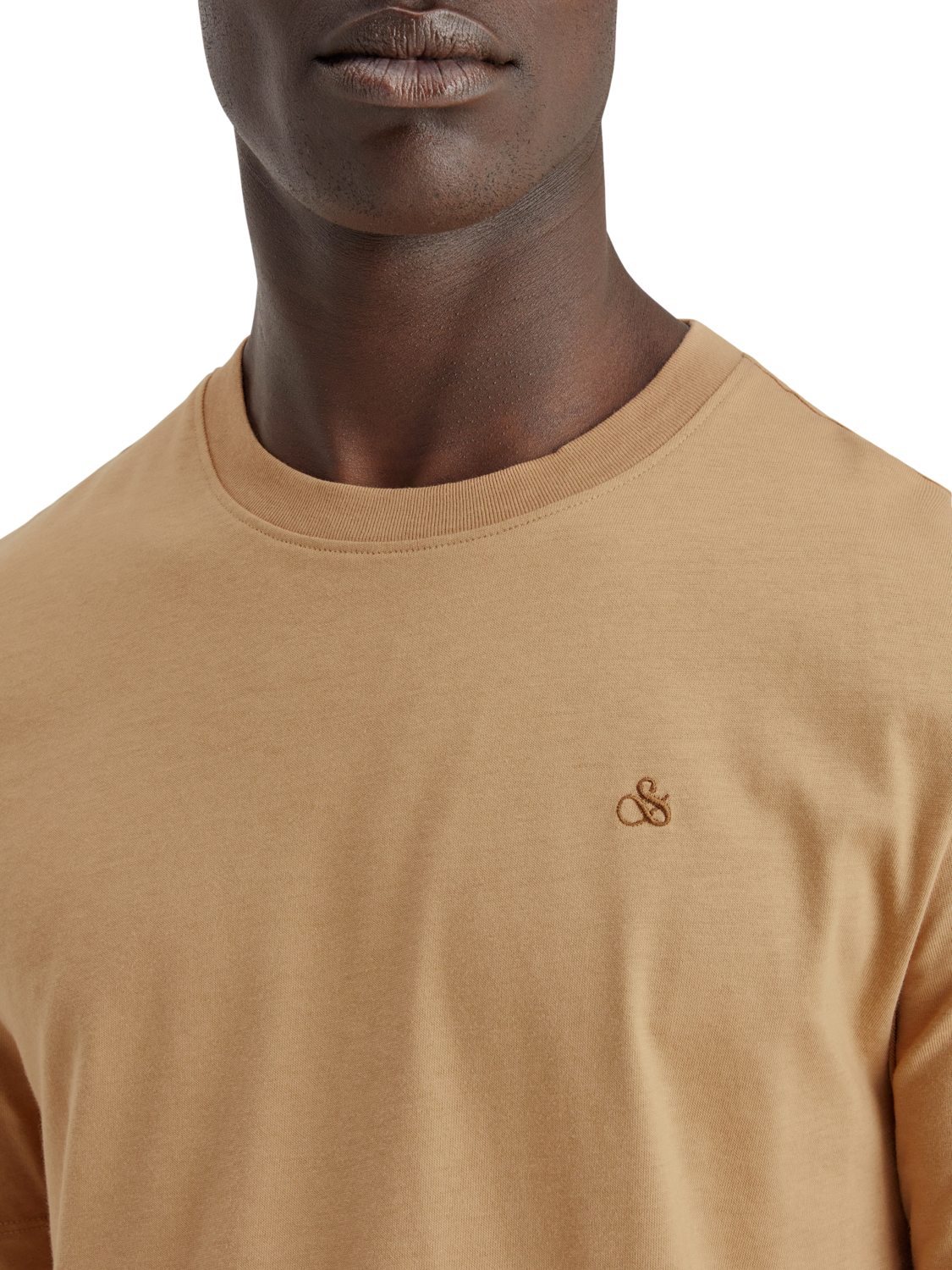 REGULAR FIT ESSENTIAL LOGO T-SHIRT