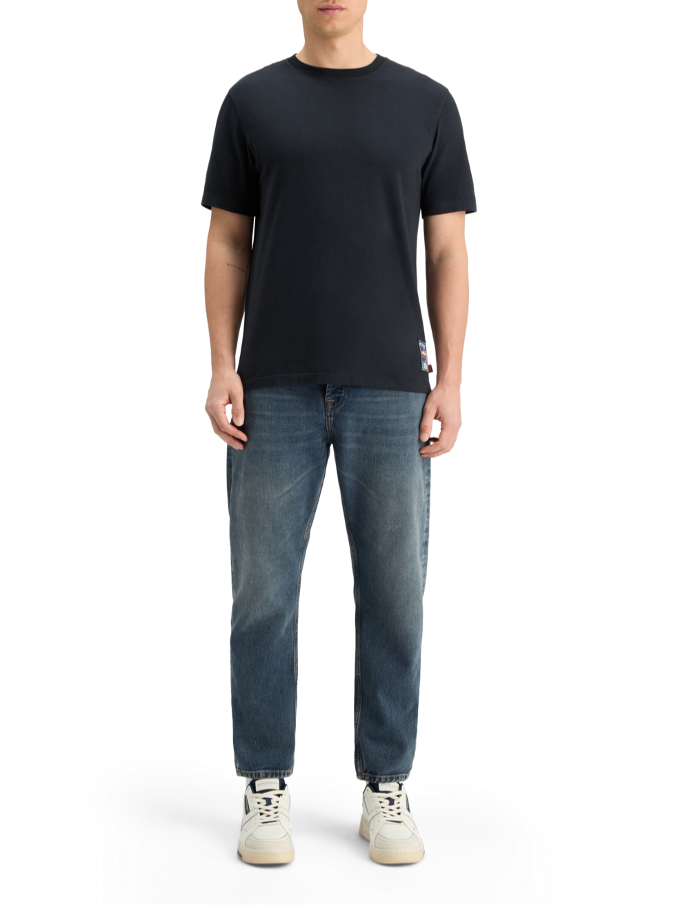 REGULAR FIT FRONT BACK ARTWORK T-SHIRT