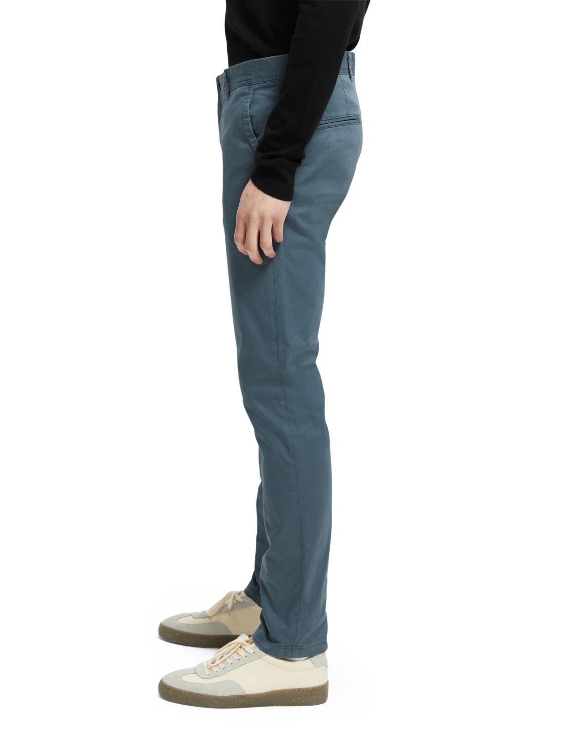 ESSENTIALS - STUART REGULAR SLIM-FIT CHINO