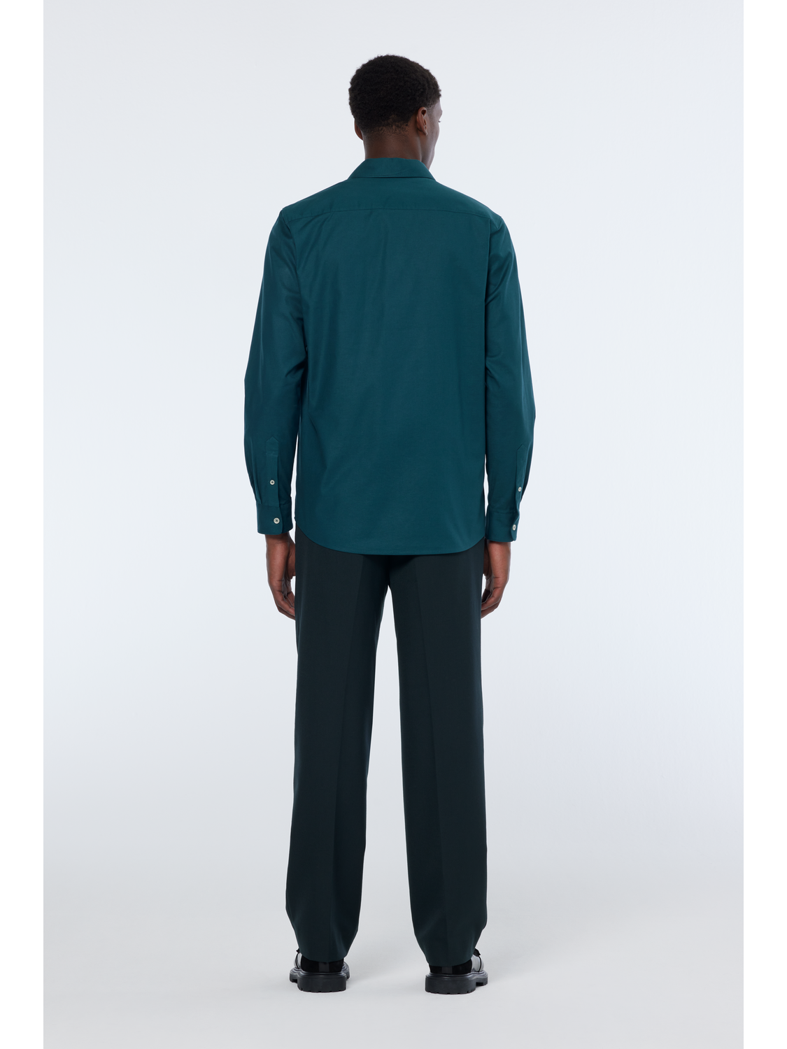 Relaxed straight pleated tailored chino