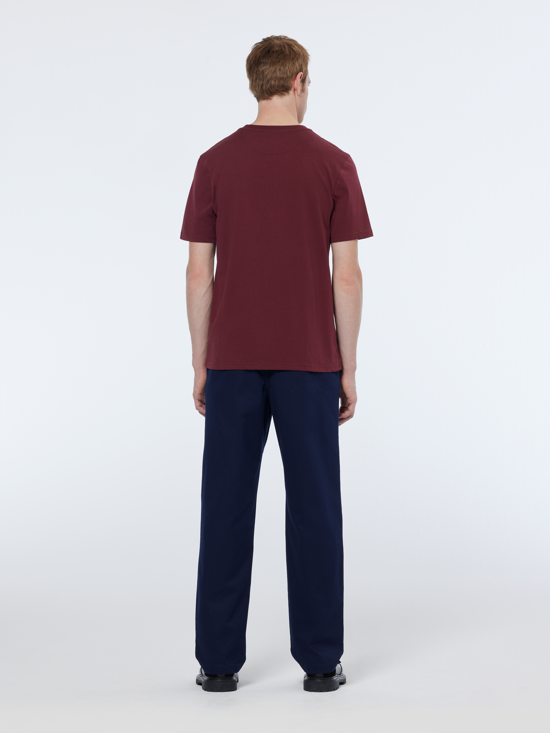 Seasonal Essential logo t-shirt