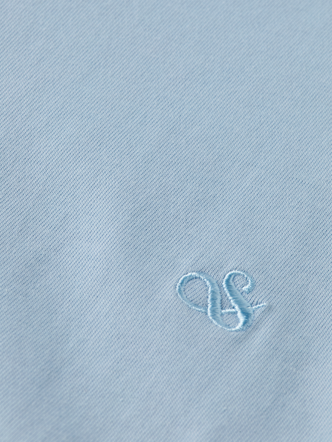Seasonal Essential logo T-shirt