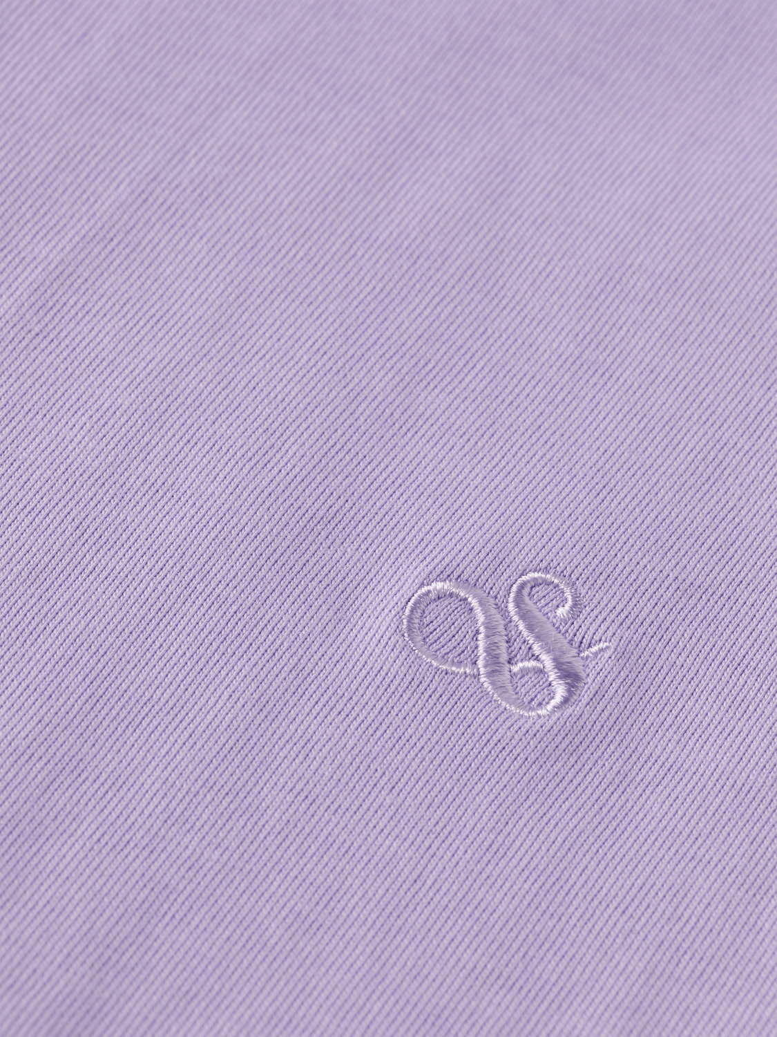 Seasonal Essential logo T-shirt