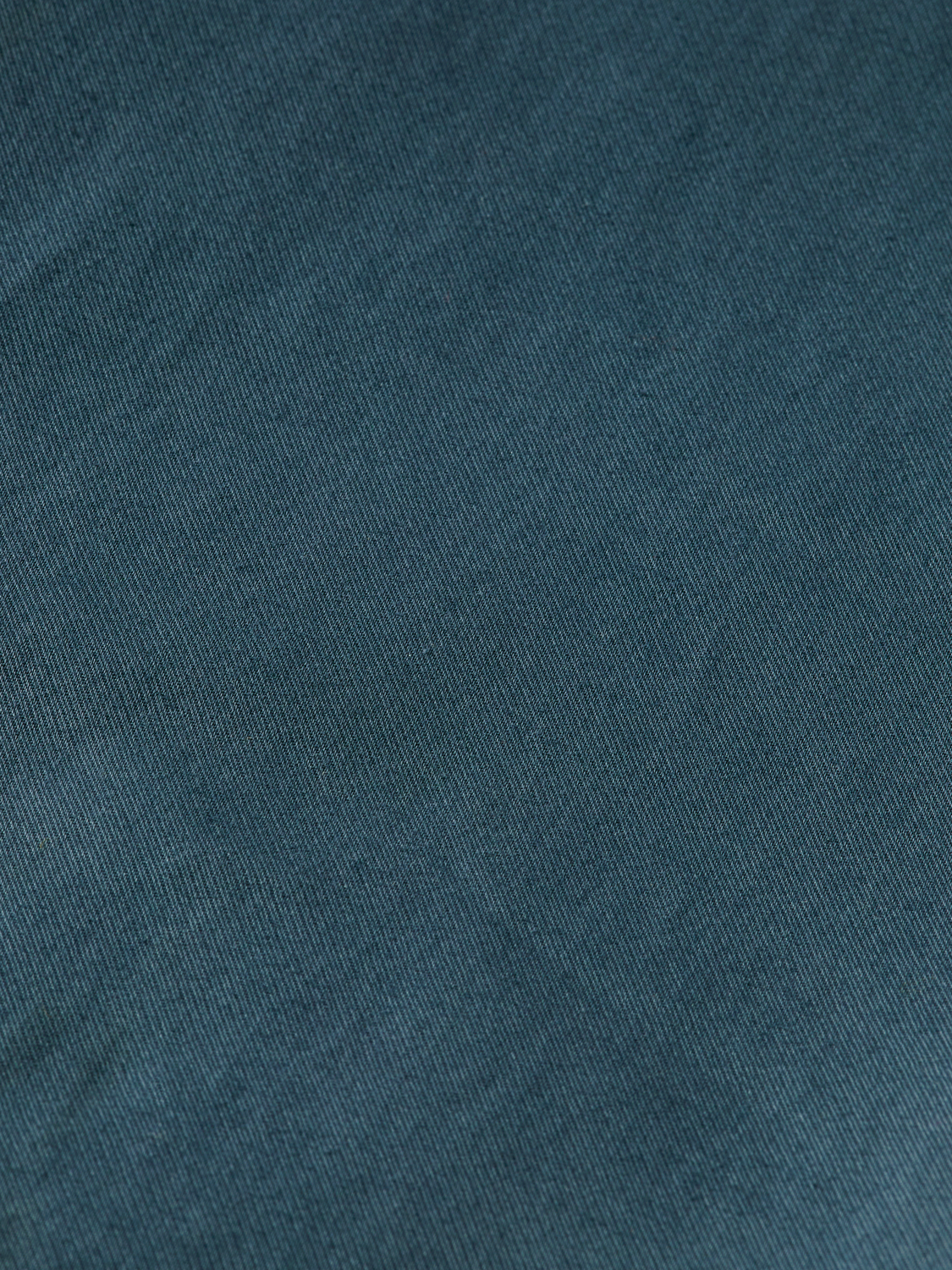 ESSENTIALS - STUART REGULAR SLIM-FIT CHINO