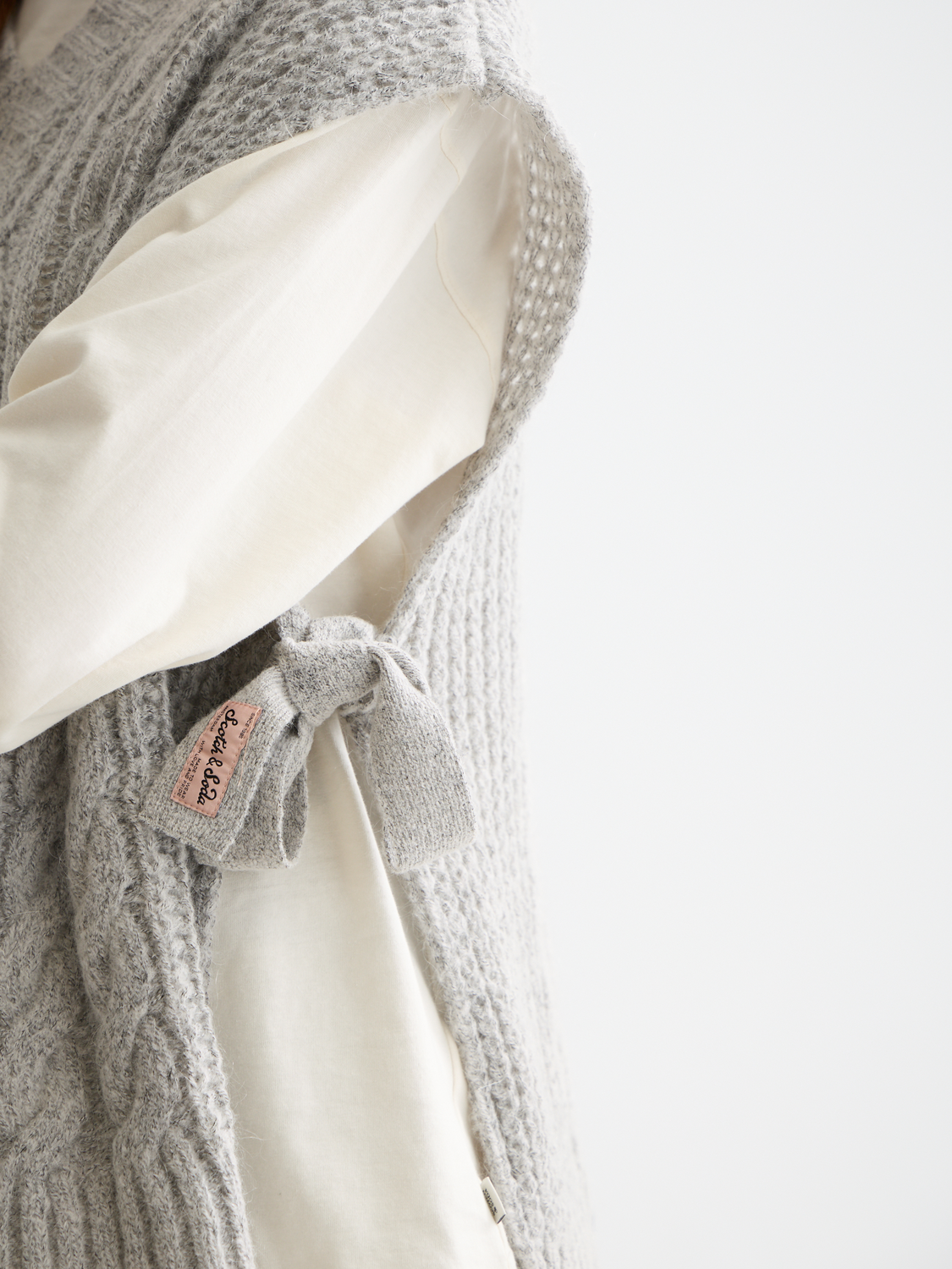 Cable stitch spencer