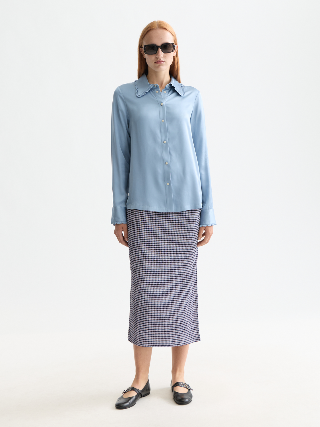 Ruffle collar shirt