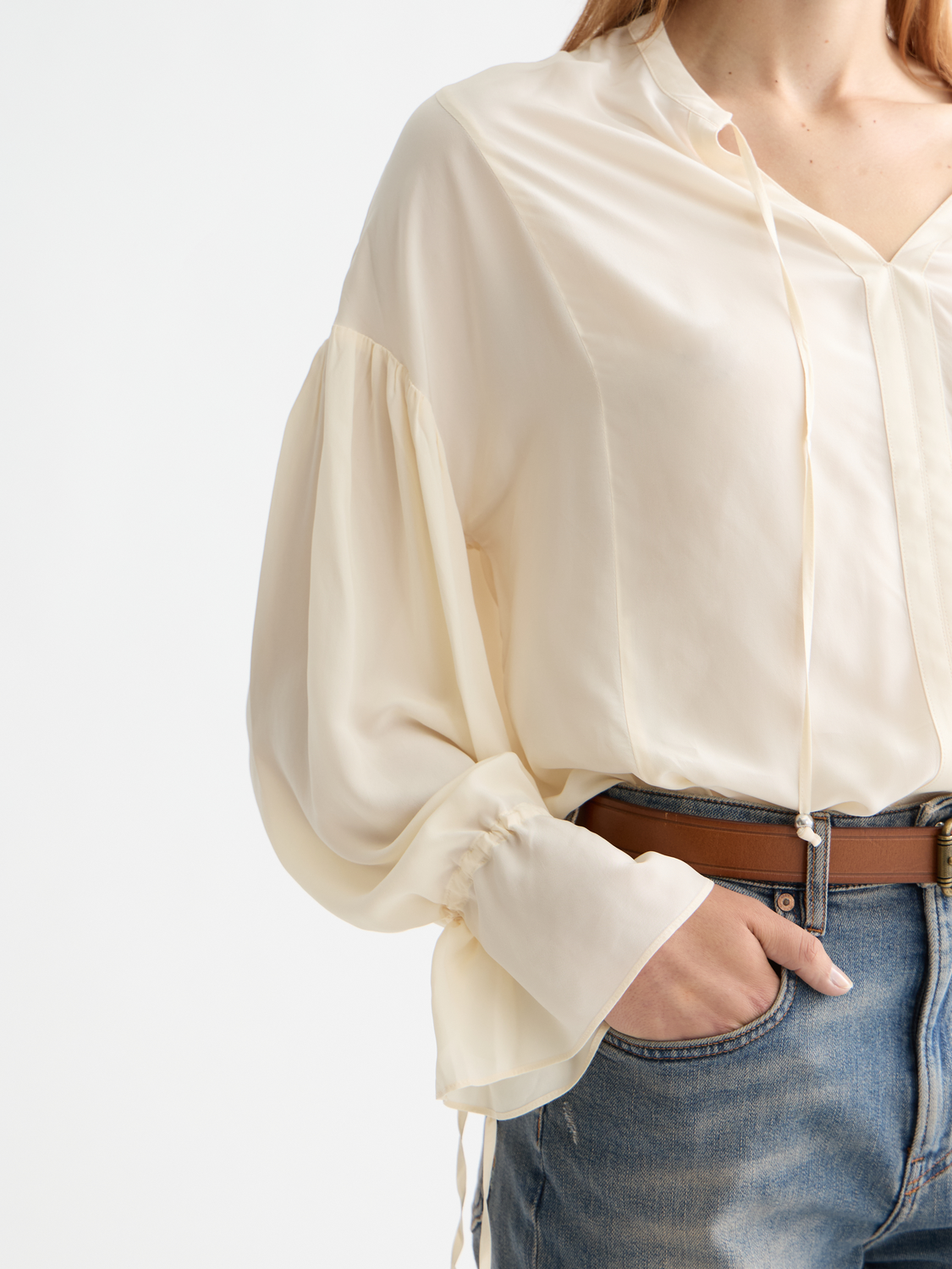 Easy top with draw string cuffs