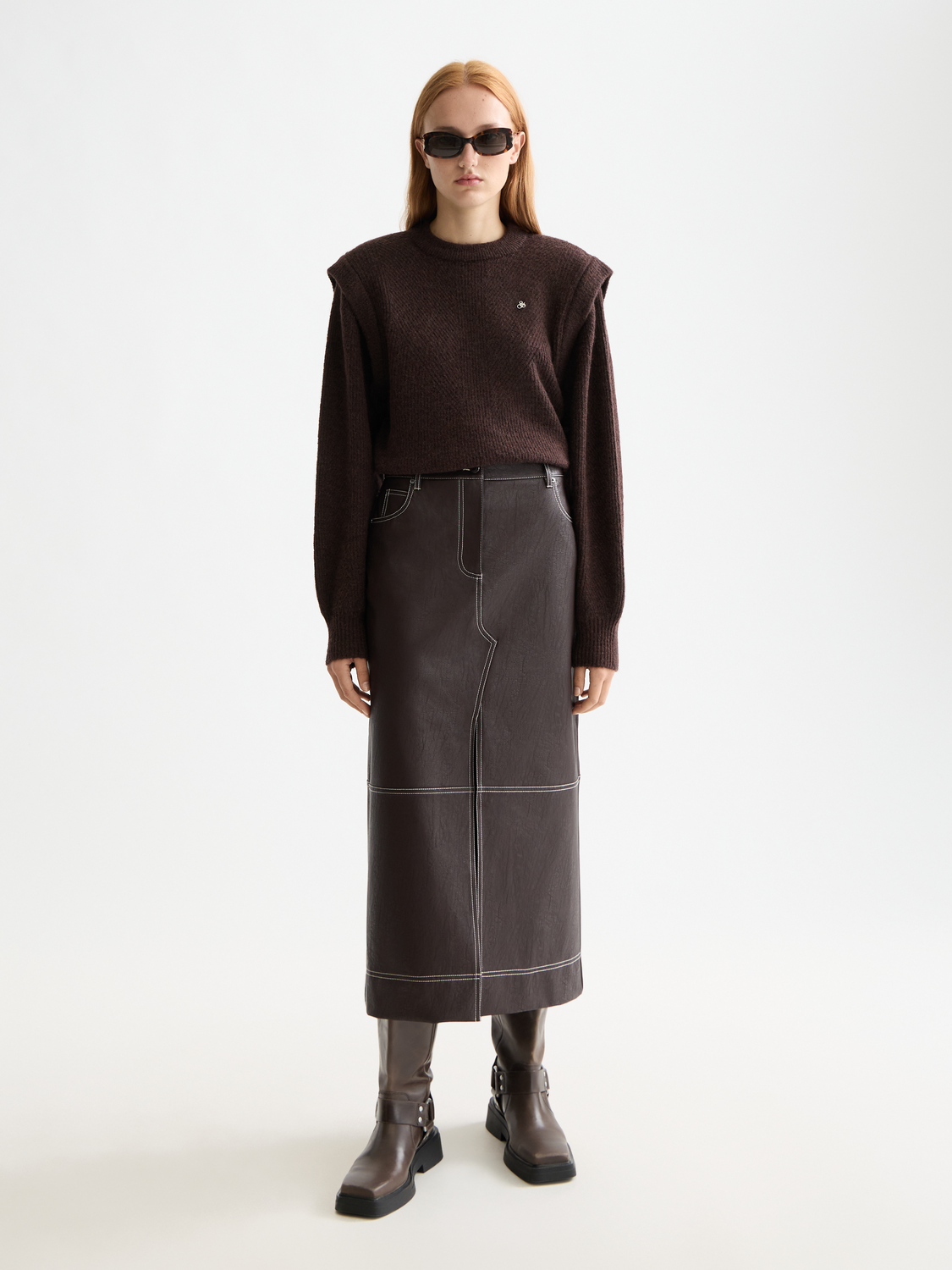 Shoulder detail crew neck pullover