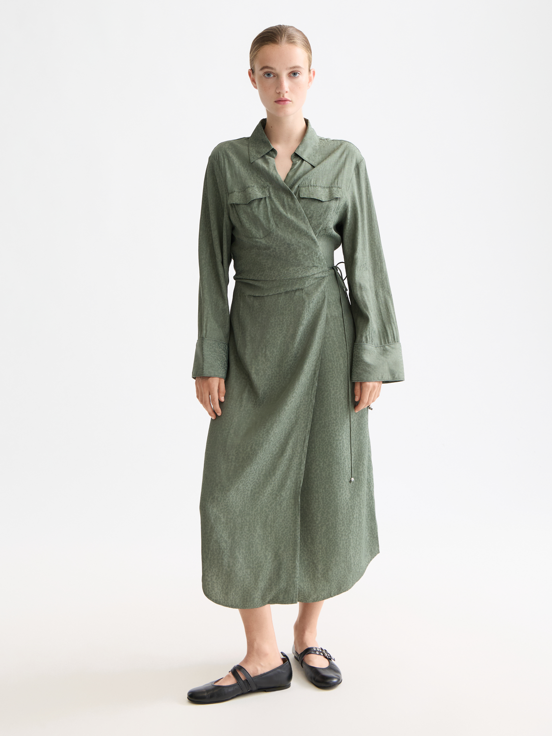 Draped midi wrapdress