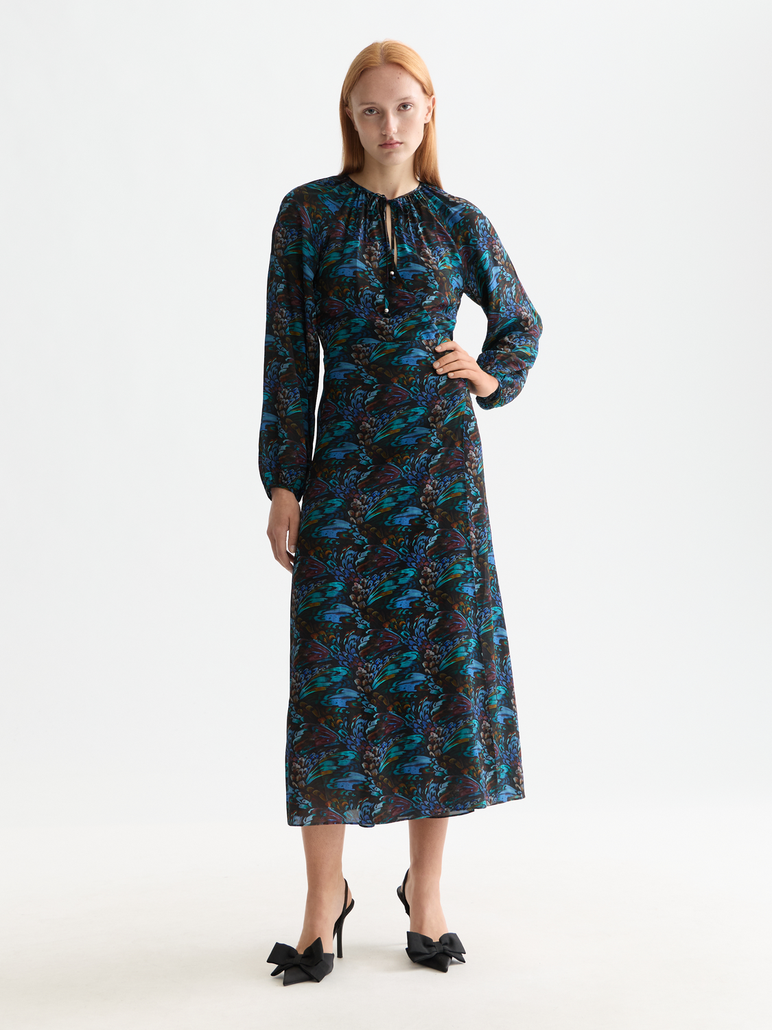 Midi wrap dress with key hole