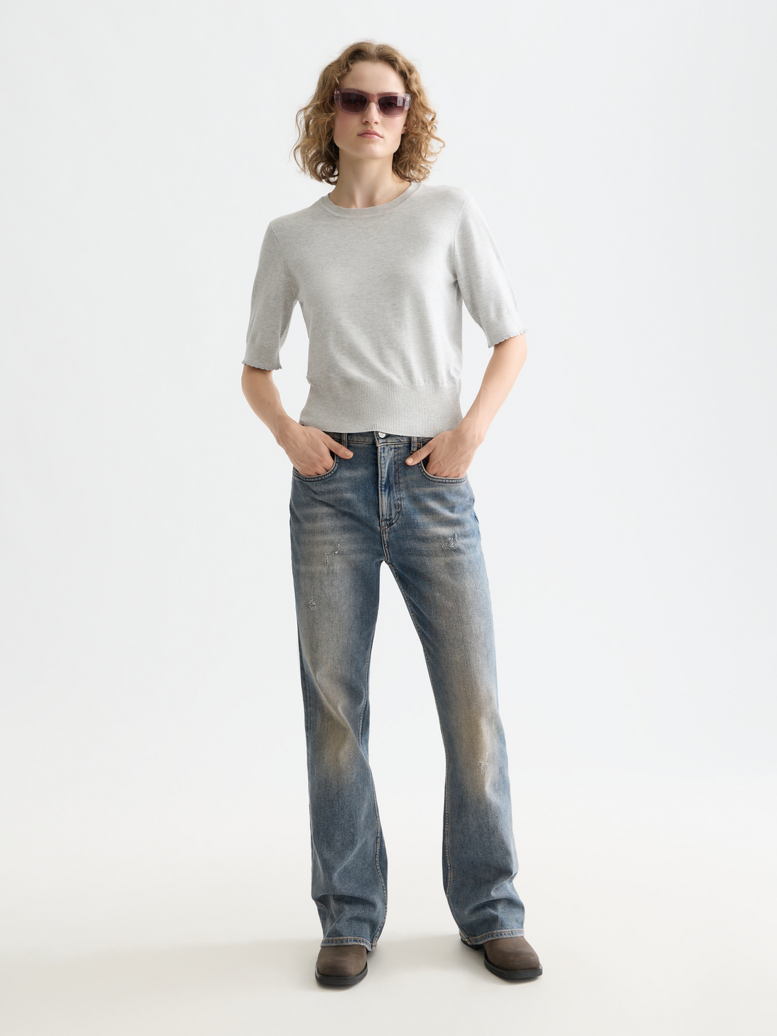 Crew neck short sleeve pullover