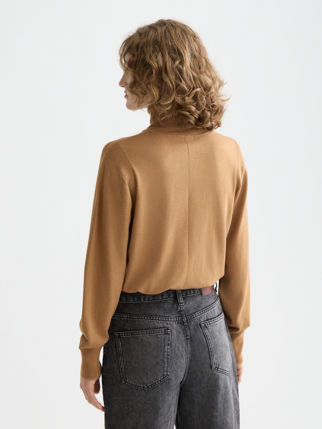 Essentials Roll Neck Pullover