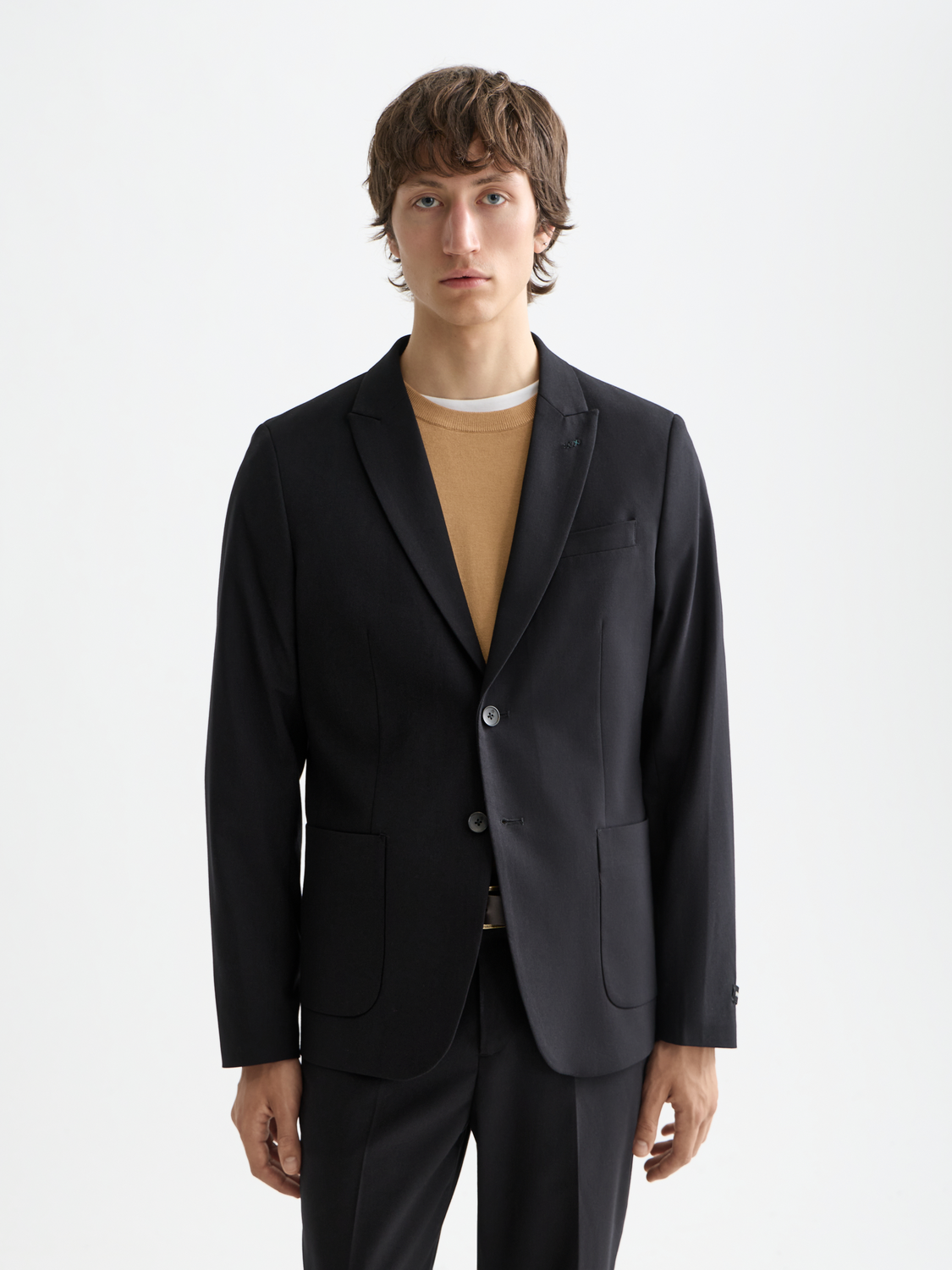 ESSENTIALS UNCONSTRUCTED PEAK LAPEL WOOL BLAZER - BLACK