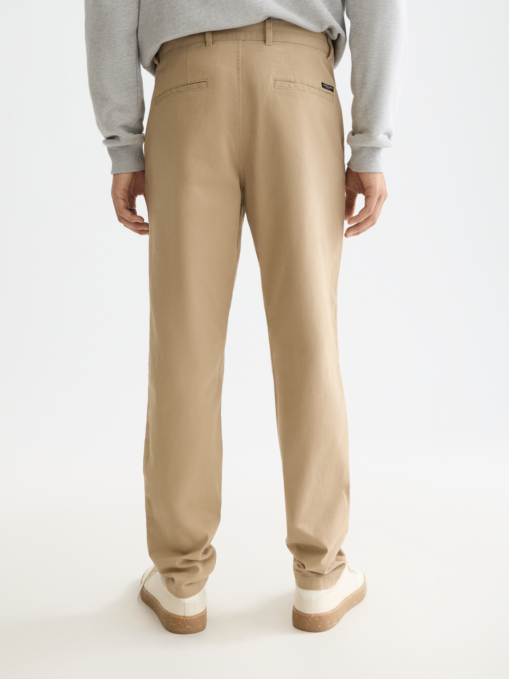 Essentials STUART STRETCH COTTON CHINO - SAND