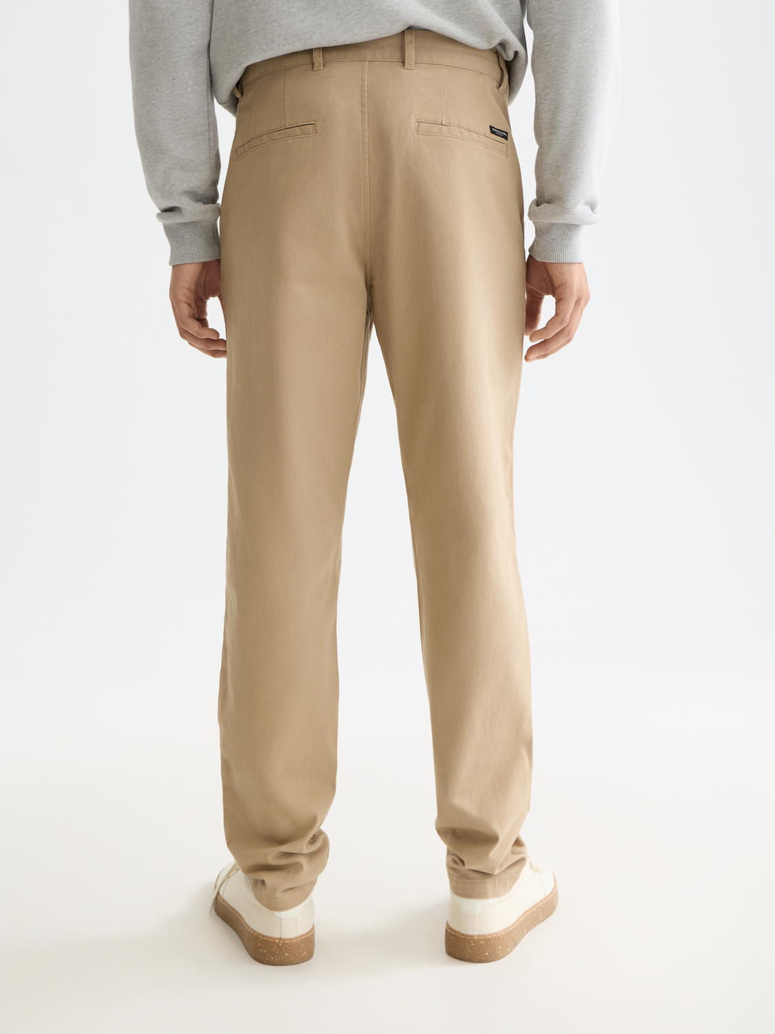 Essentials STUART STRETCH COTTON CHINO - SAND