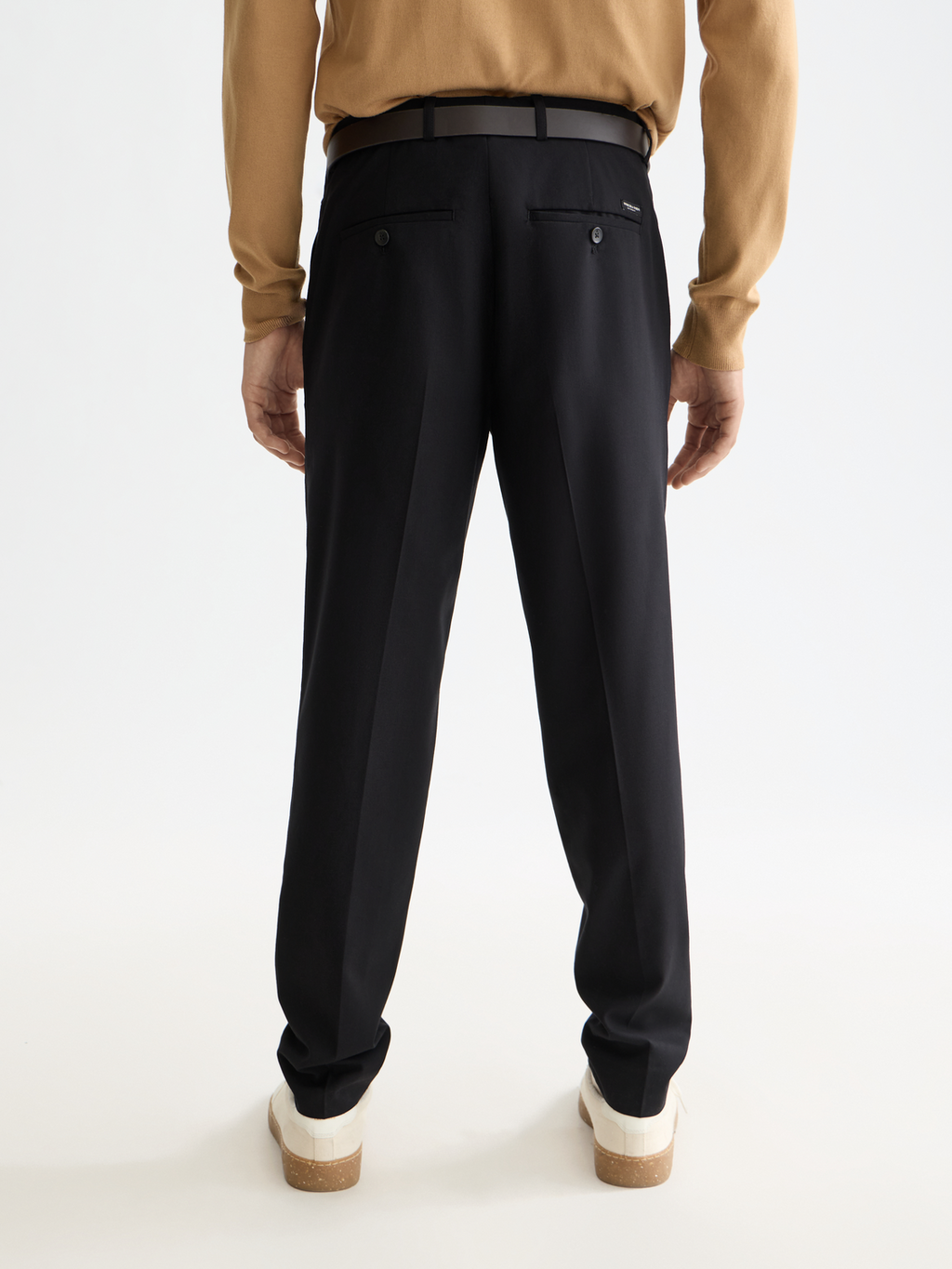 Essentials IRVING COOL-WOOL BLEND CHINO - BLACK
