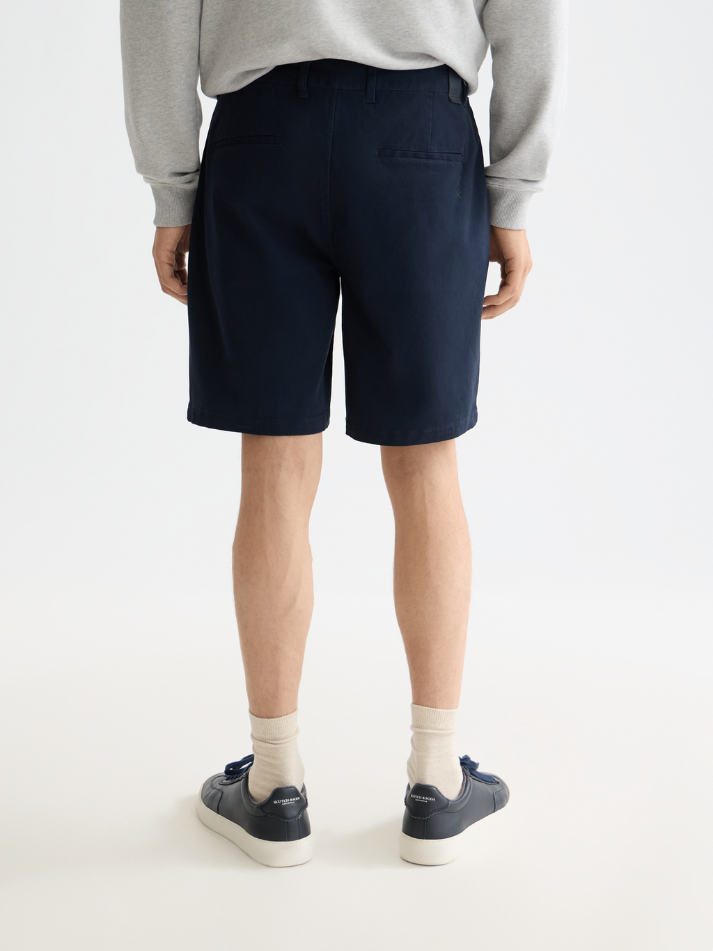 Essentials Stuart Cotton-blend twill regular short