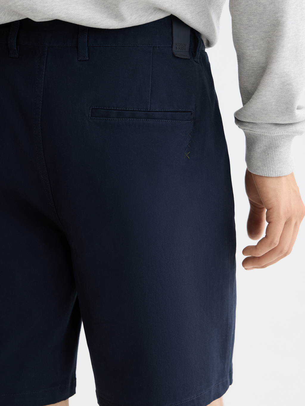 Essentials Stuart Cotton-blend twill regular short