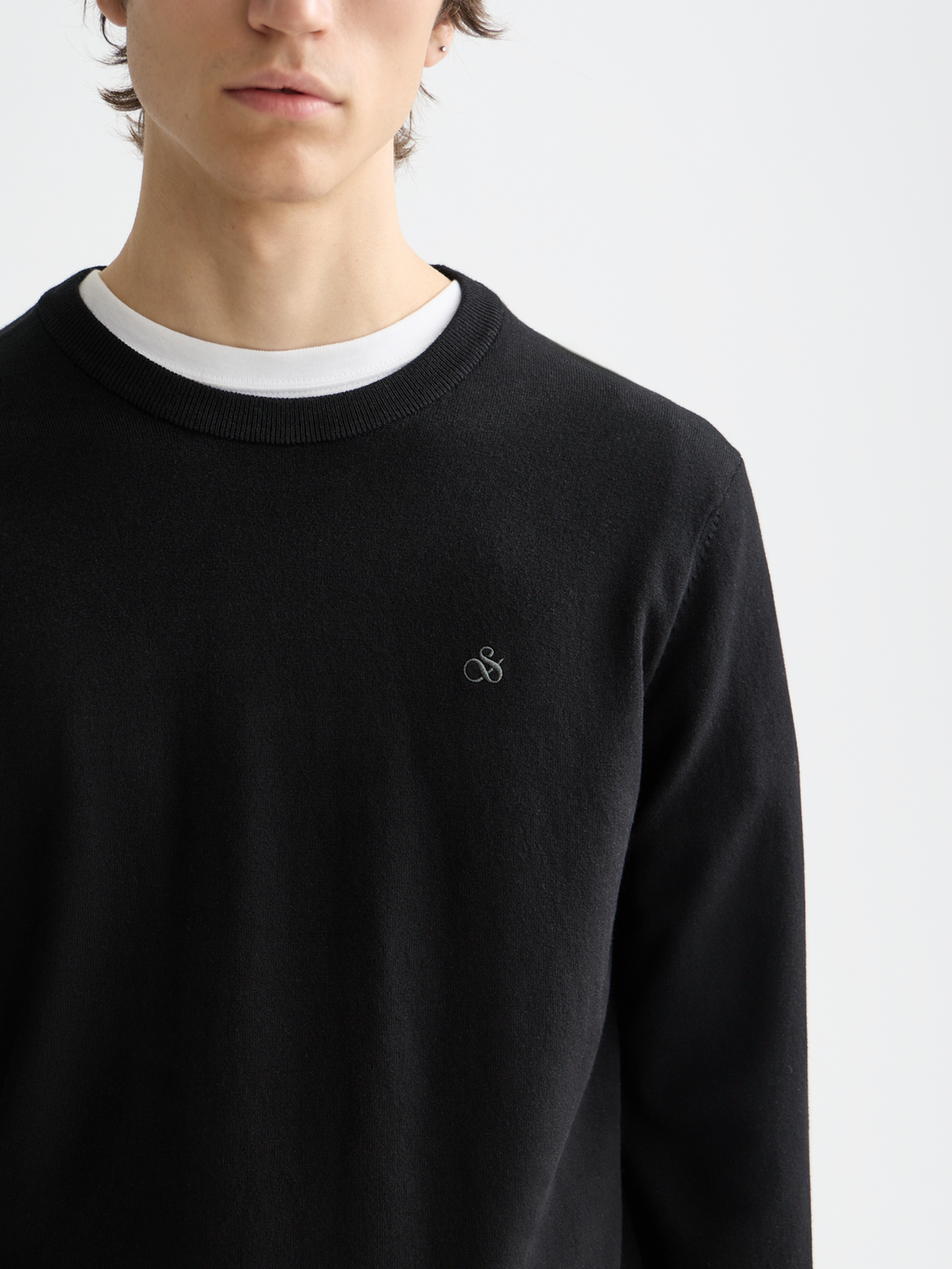 ESSENTIALS PULLOVER CREWNECK - BLACK