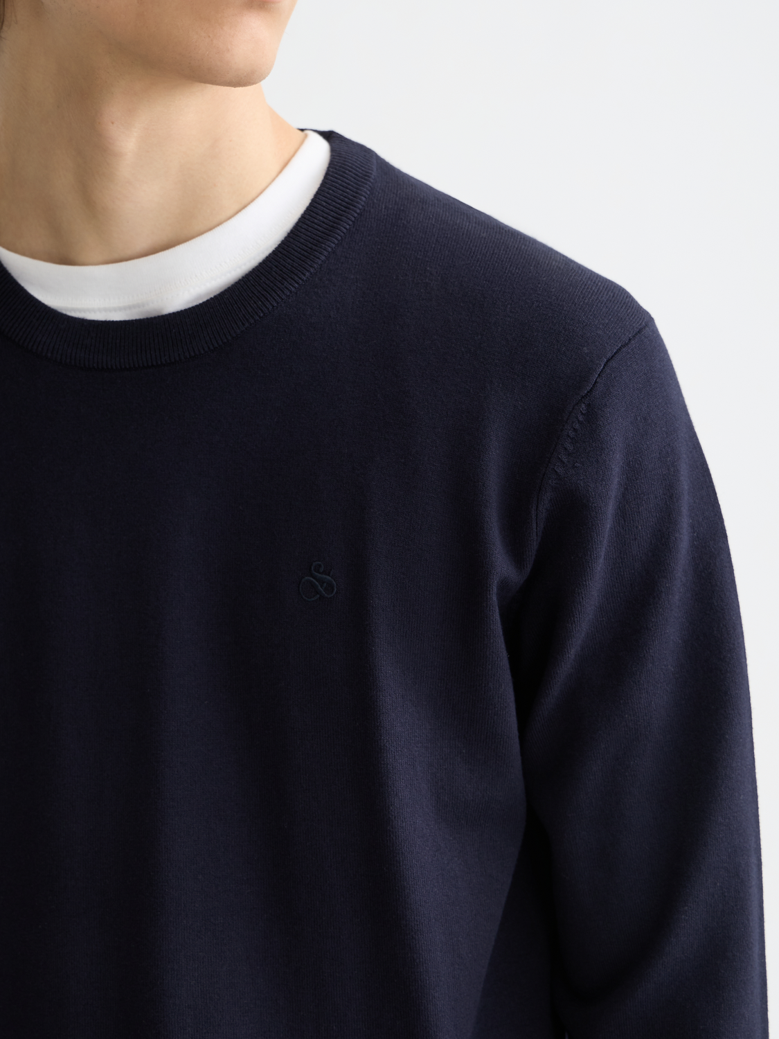 ESSENTIALS PULLOVER CREWNECK - NIGHT