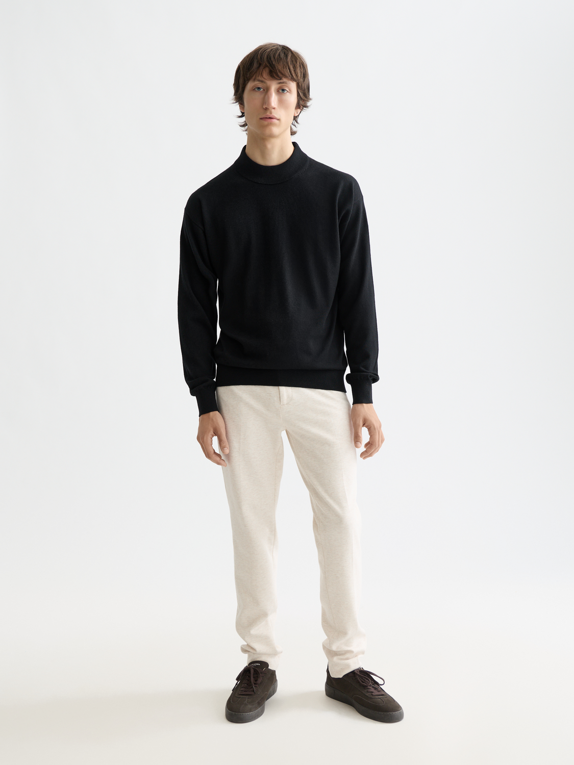 Essentials MOCK NECK PULLOVER - BLACK