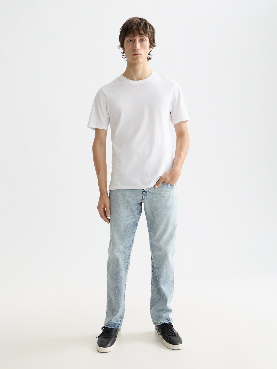 ESSENTIALS LOGO T-SHIRT - WHITE