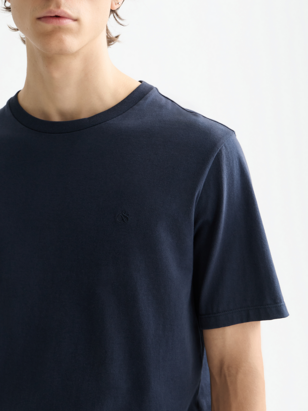ESSENTIALS LOGO T-SHIRT - NIGHT