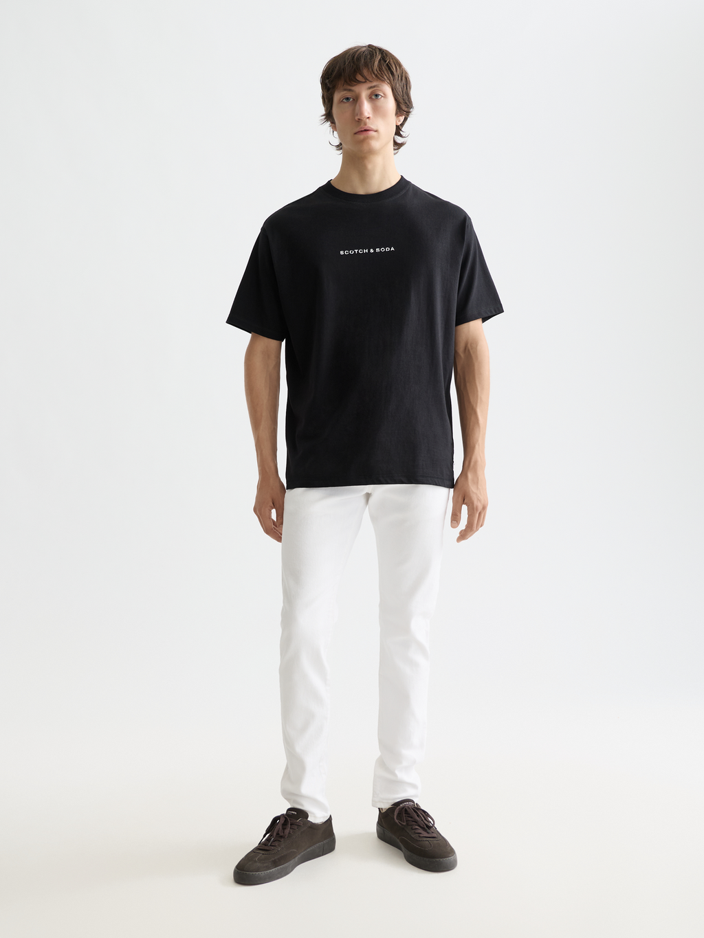 Essentials LOGO FRONT CHEST T-SHIRT - BLACK