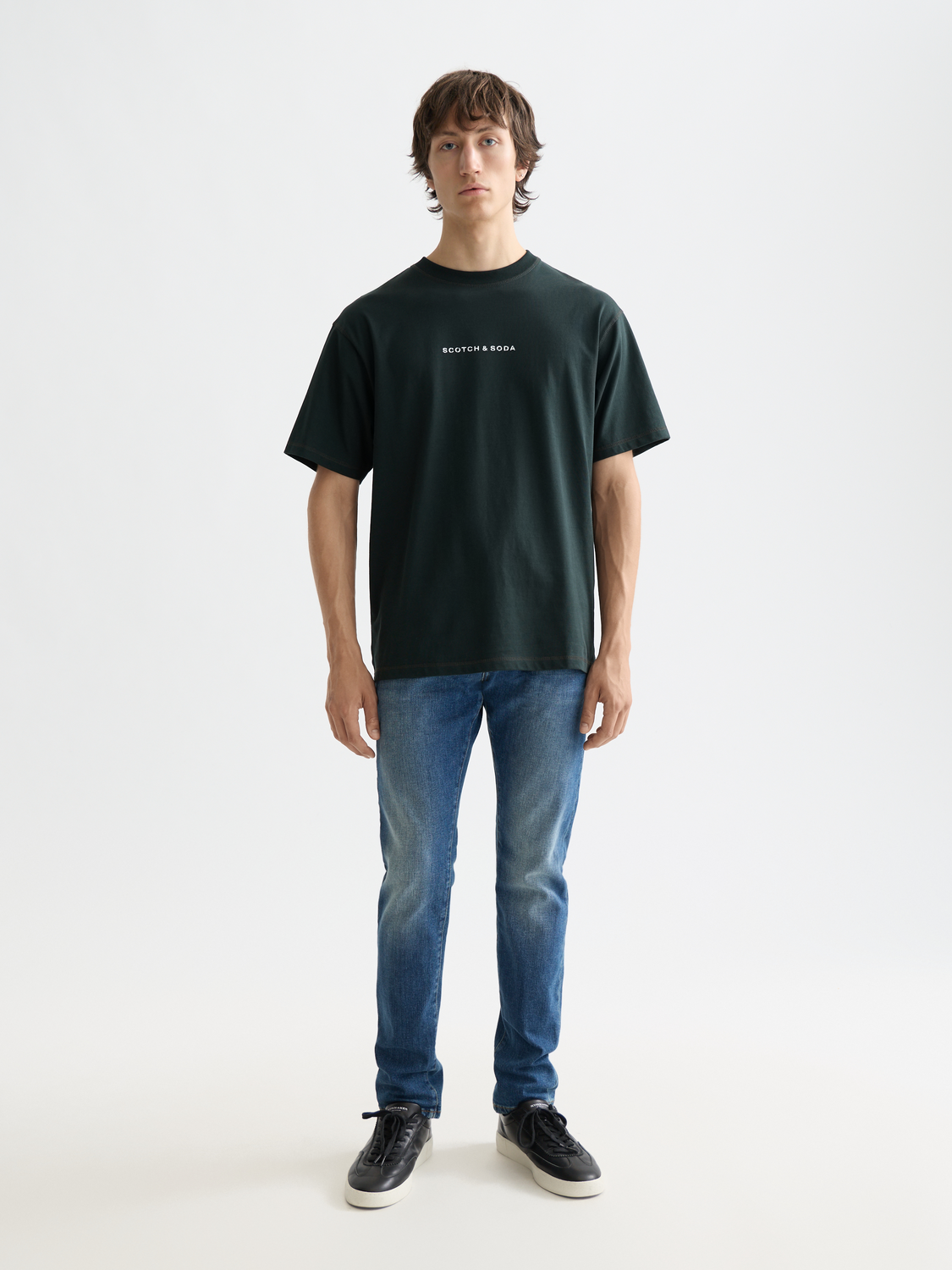 Essentials LOGO FRONT CHEST T-SHIRT - GRACHTEN GREEN
