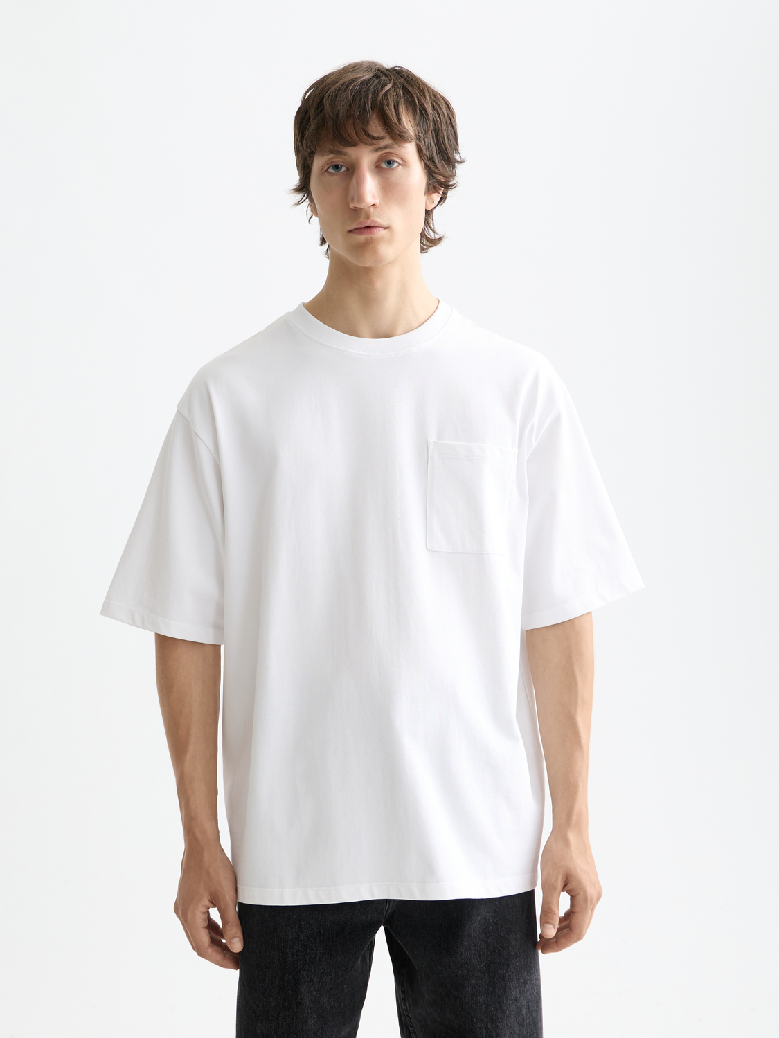 Core - T-Shirt mit 3 Kreuzen und lockerer Passform und Tasche