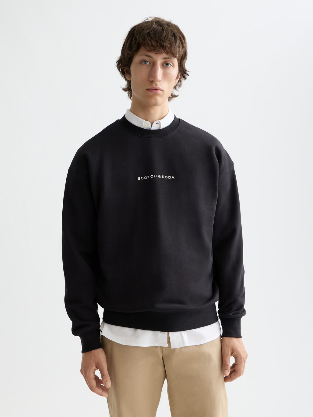 Essentials LOGO FRONT CHEST SWEATSHIRT - BLACK