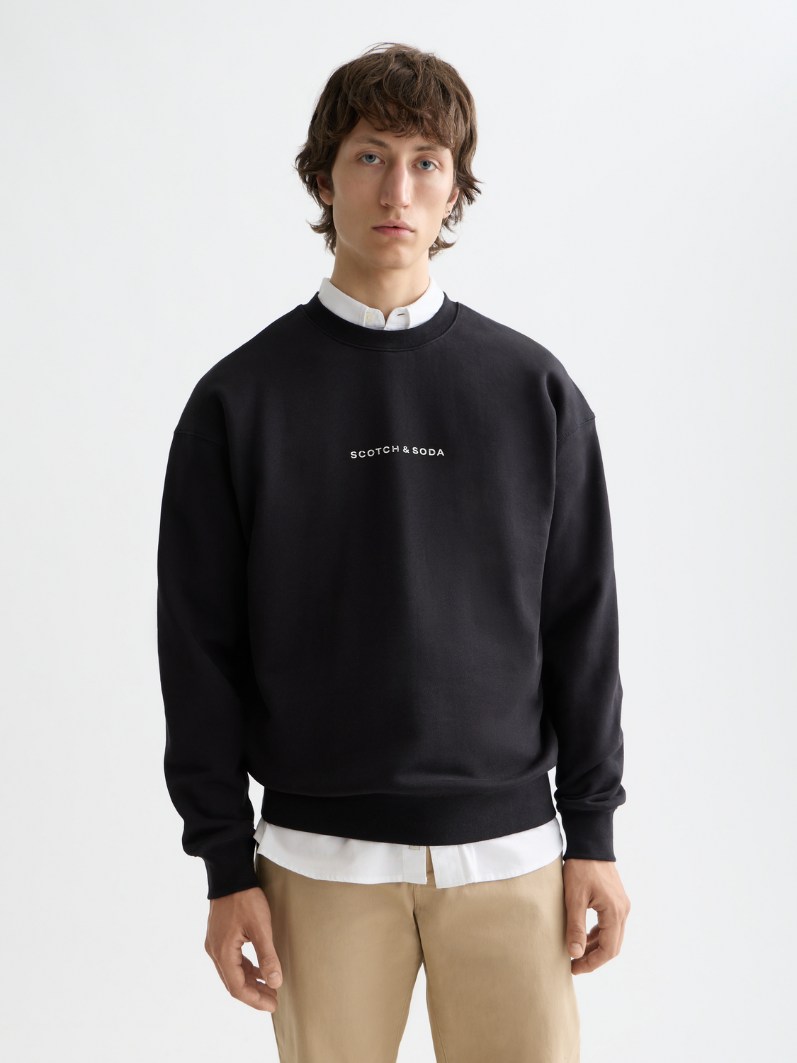 Essentials LOGO FRONT CHEST SWEATSHIRT - BLACK