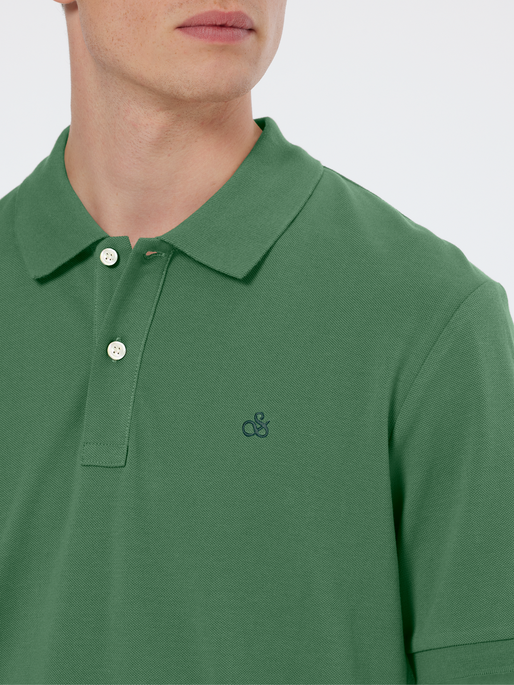 logo pique polo