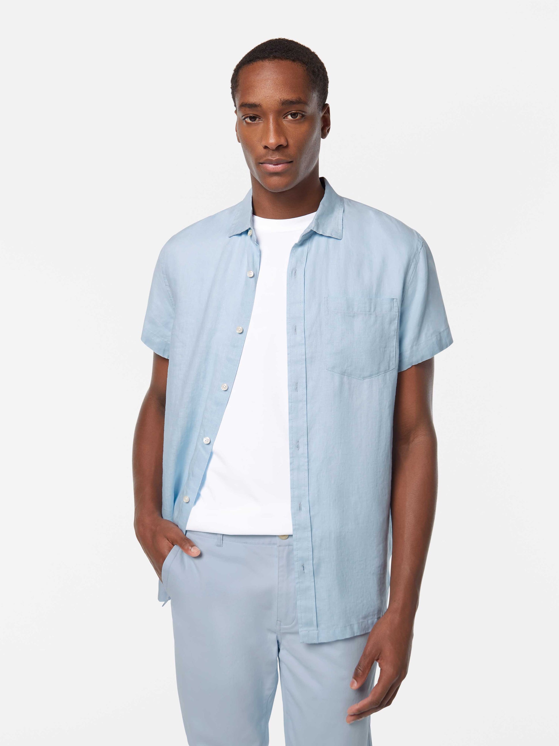 Seasonal core - short-sleeved regular fit linen shirt