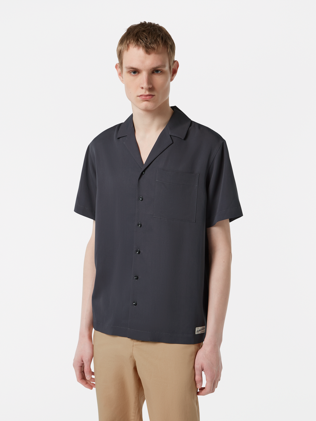 Short-sleeved regular fit sateen shirt