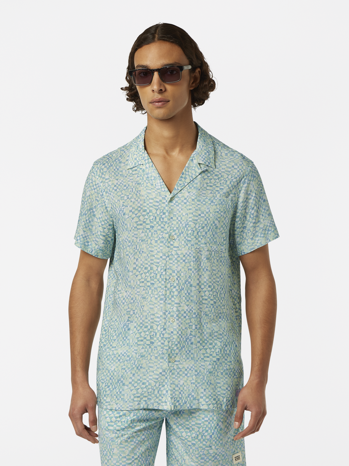 AOP short-sleeved regular fit viscose shirt