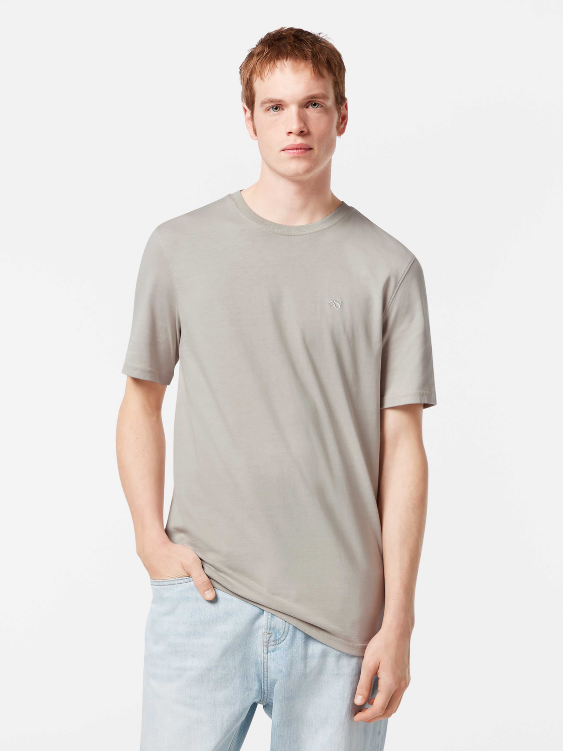Seasonal Essential logo T-shirt