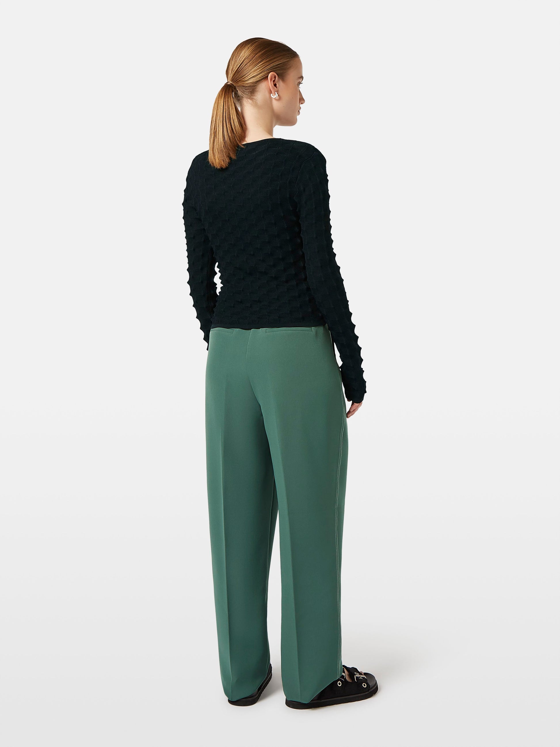 Textured stitch fitted pullover