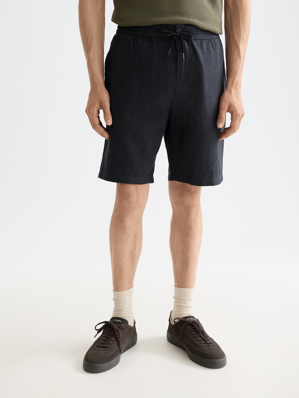 Essentials Fave Bermuda Shorts - BLACK